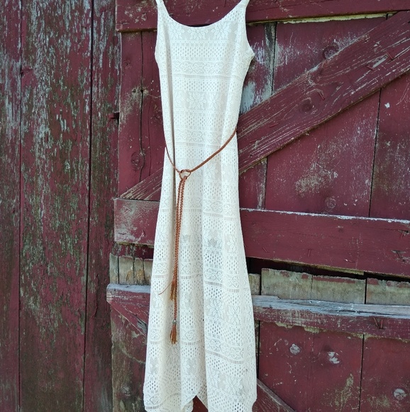 No Boundaries maxi dress w/belt - Picture 1 of 3